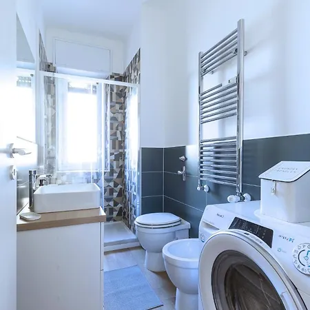 Apartment - Porta Romana Free Wi-fi, Netflix *