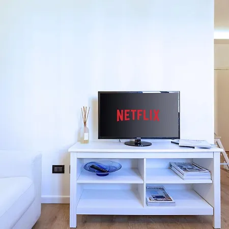 Apartment - Porta Romana Free Wi-fi, Netflix Milan